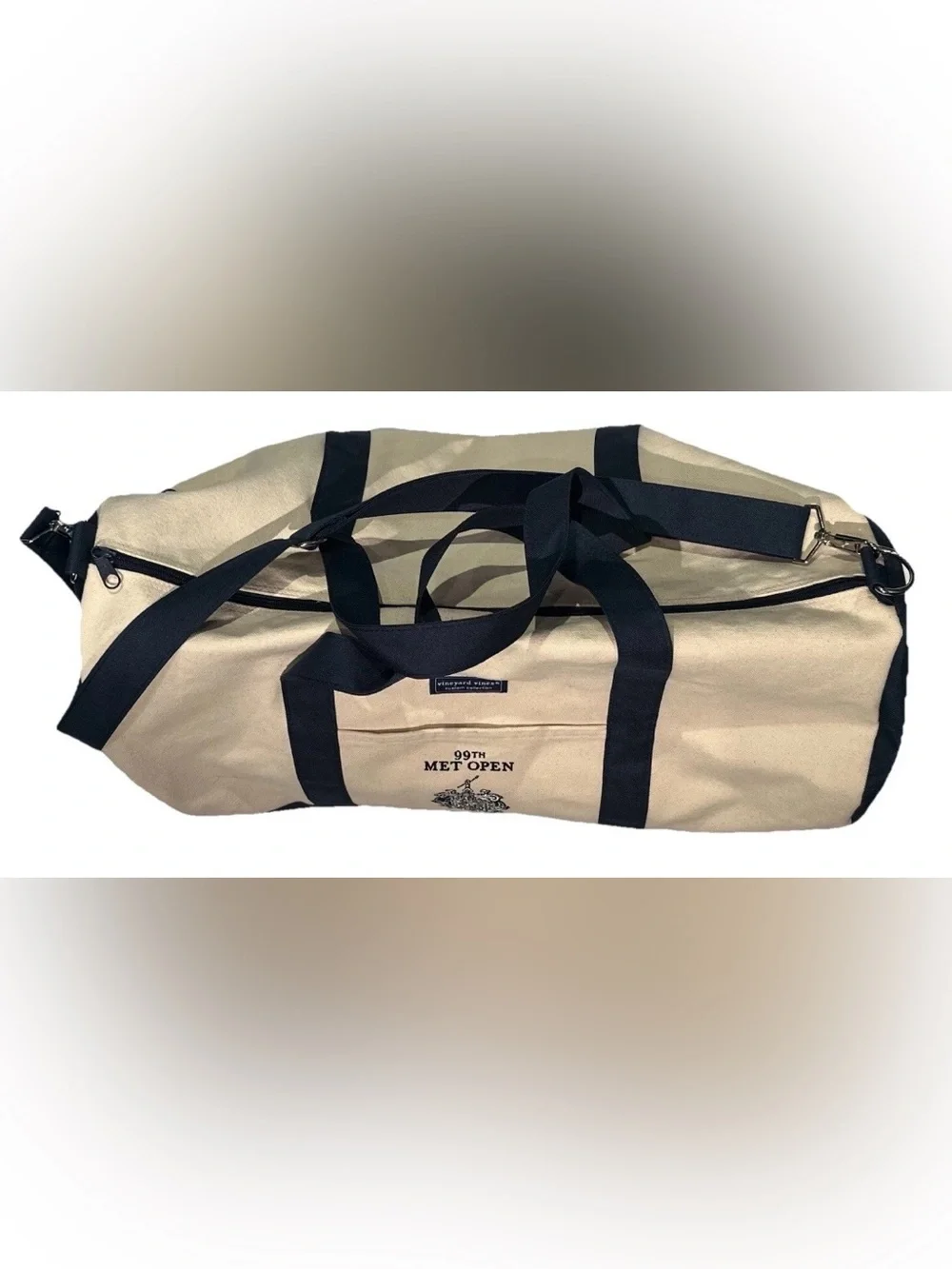 PRESIDENT TRUMP BEDMINSTER GOLF CLUB VINYARD VINES DUFFLE BAG GYM BAG EXCLUSIVE